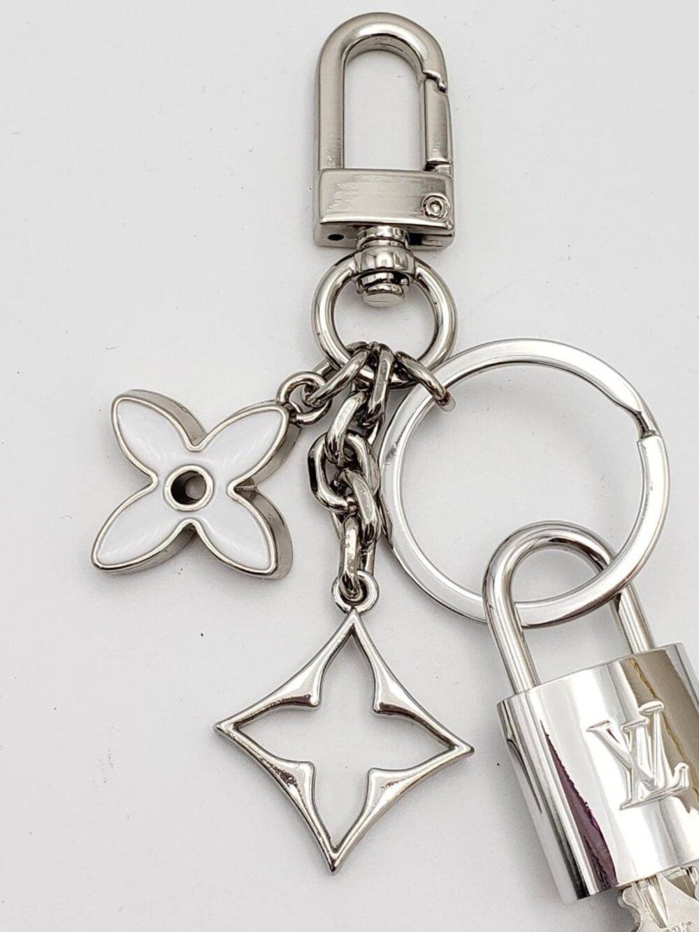Authentic LV Gold Padlock 🔒 Unbranded Flower Charm for Louis Vuitton Bags - Picture 7 of 9